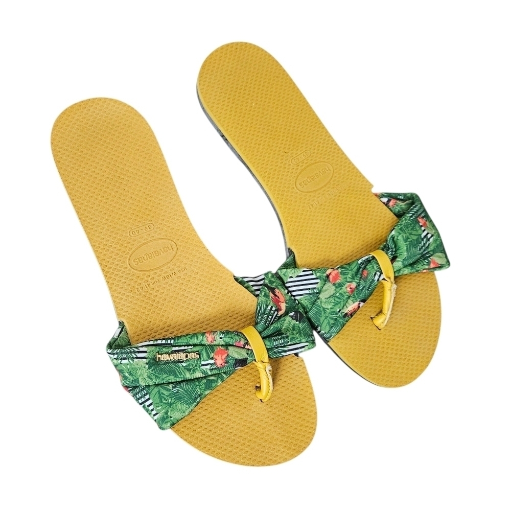 Havaianas Floral Saint Tropez sandals Size 39-40/ 9.5